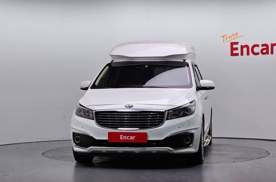 Kia Carnival 9-seater Limousine(Special vehicle) — пробег 275 200 км — фото 3 из 5
