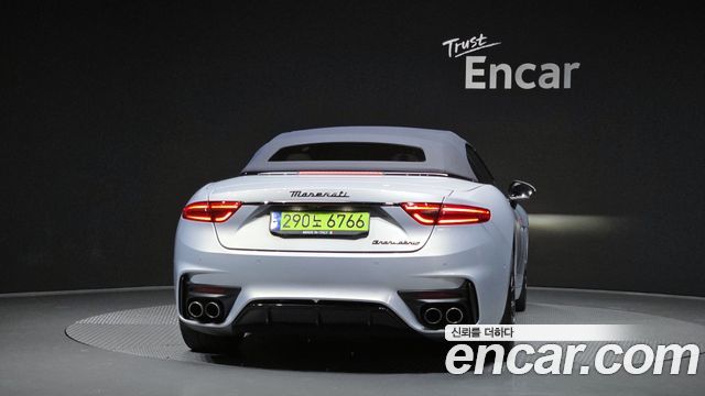 Maserati Gran Cabrio из Кореи Encar