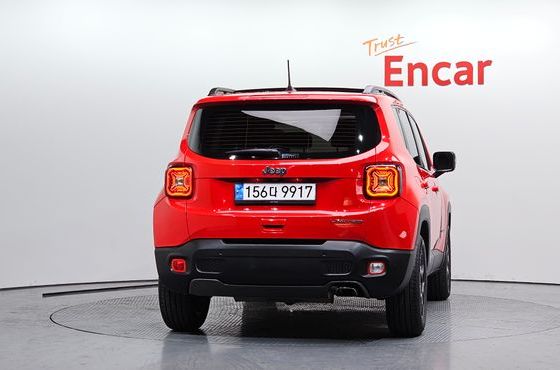 Jeep Renegade 2.4 Limited — пробег 68 032 км — фото 4 из 5
