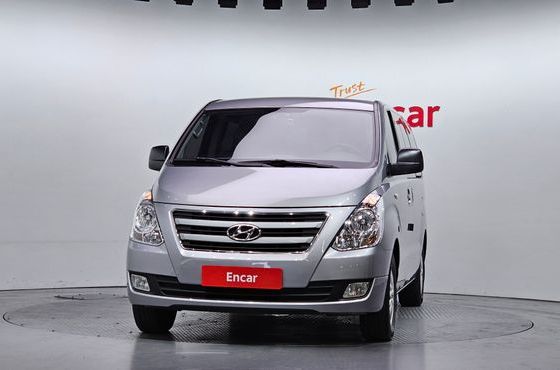 Hyundai Starex 12-Seater Wagon Smart — пробег 86 516 км — фото 3 из 5