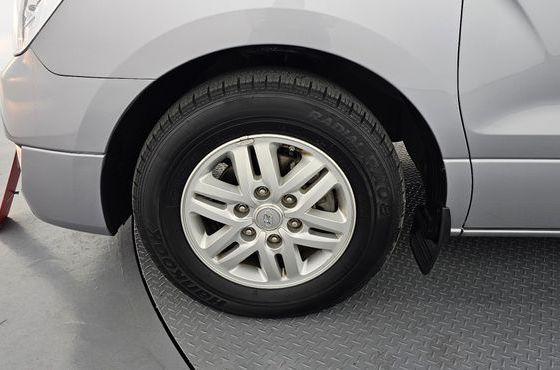 Hyundai Starex 12-Seater Wagon Smart — пробег 86 516 км — фото 5 из 5