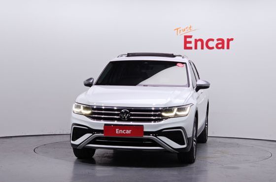 Volkswagen Tiguan 2.0 TSI Prestige — пробег 33 080 км — фото 3 из 5