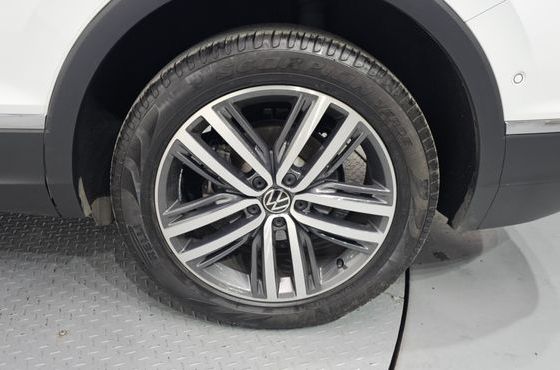 Volkswagen Tiguan 2.0 TSI Prestige — пробег 33 080 км — фото 5 из 5