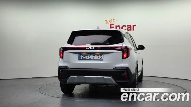 Kia Seltos из Кореи Encar
