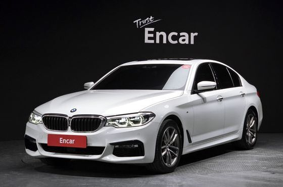 BMW 5-Series 530i xDrive M Sport Package Plus — пробег 131 142 км — фото 1 из 5