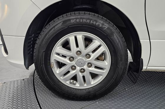 Hyundai Starex Van 3-Seater Smart — пробег 100 490 км — фото 5 из 5