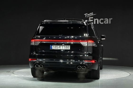Lincoln Aviator 3.0 Black Label AWD — пробег 32 337 км — фото 4 из 5
