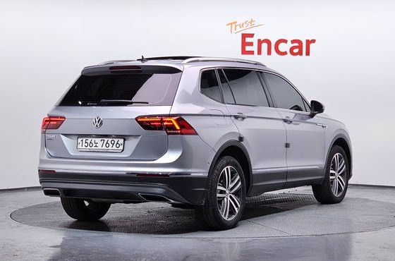 Volkswagen Tiguan 2.0 TDI Prestige — пробег 70 007 км — фото 2 из 5