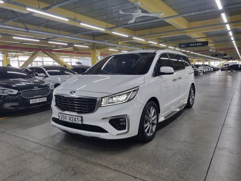 Kia Carnival 9-Seater Noblesse — пробег 154 387 км — фото 3 из 5
