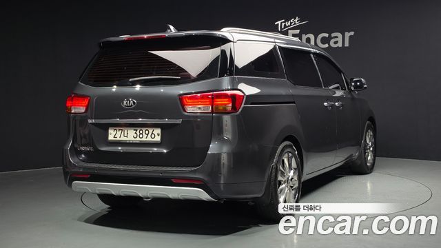 Kia Carnival из Кореи Encar