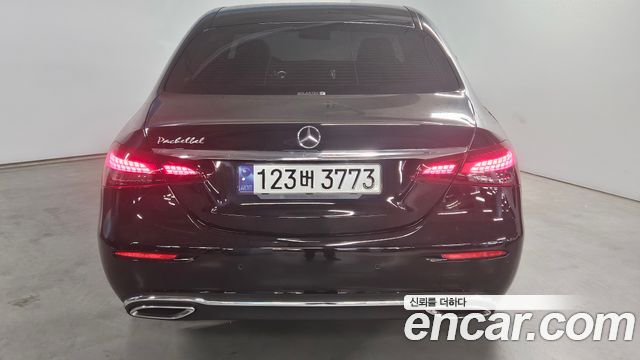 Mercedes-Benz E-Class E250 Avantgarde — пробег 71 200 км — фото 4 из 5