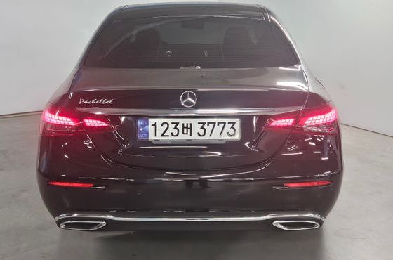 Mercedes-Benz E-Class E250 Avantgarde — пробег 71 200 км — фото 4 из 5