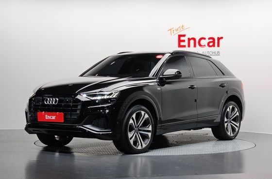 Audi Q8 55 TFSI Quattro Premium — пробег 13 202 км — фото 1 из 5