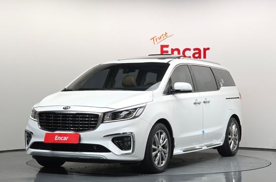 Kia Carnival 9-Seater Prstige — пробег 78 351 км — фото 1 из 5