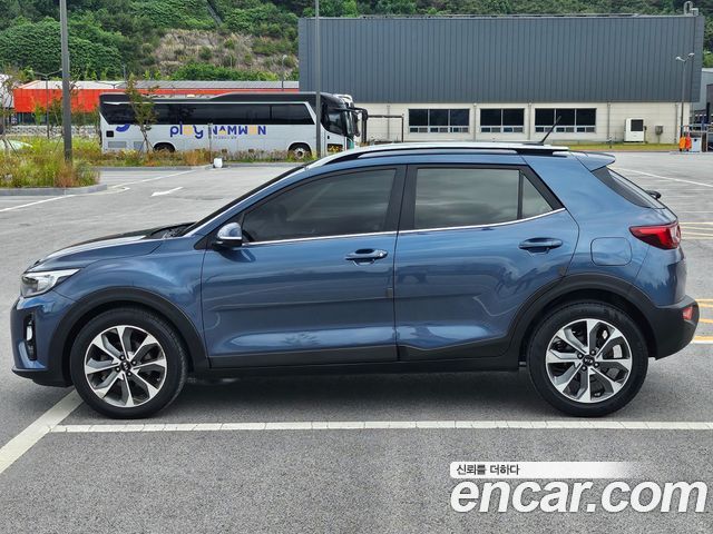 Kia Stonic Diesel 1.6 Deluxe — пробег 174 051 км — фото 3 из 5