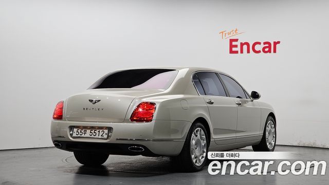 Bentley Flying Spur из Кореи Encar