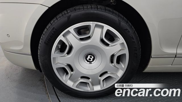 Bentley Flying Spur из Кореи Encar