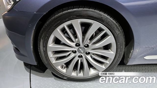 Hyundai Genesis из Кореи Encar
