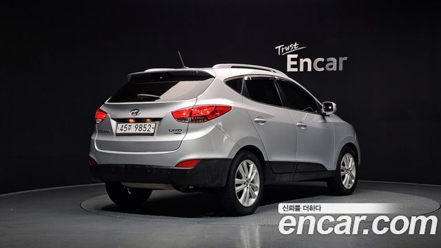 Hyundai Tucson Diesel 2WD LX20 Smart-Pack — пробег 182 469 км — фото 2 из 5