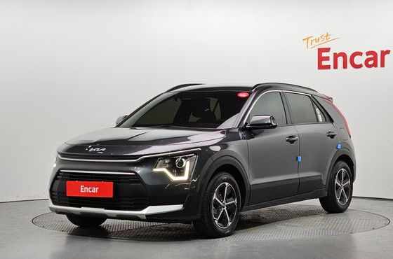 Kia Niro Trendy — пробег 30 922 км — фото 1 из 5
