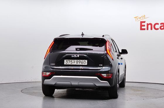 Kia Niro Trendy — пробег 30 922 км — фото 4 из 5