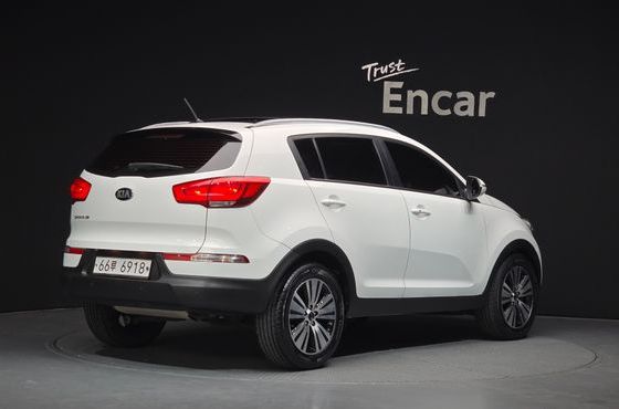 Kia Sportage Diesel 2WD Trendy — пробег 126 732 км — фото 2 из 5