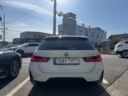 BMW 3-Series 320i Touring M Sports — пробег 1 000 км — фото 4 из 5