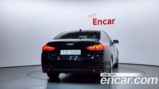 Hyundai Genesis из Кореи Encar
