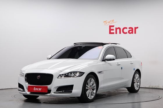Jaguar XF 25t Portfolio — пробег 72 460 км — фото 1 из 5