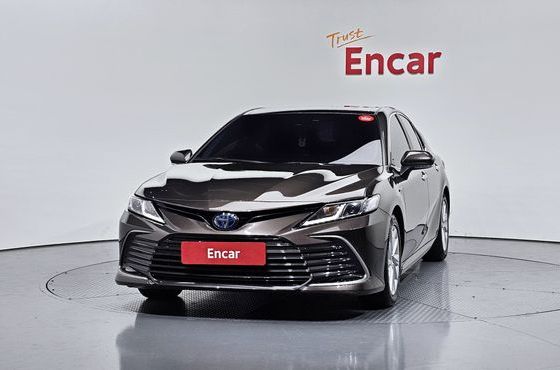 Toyota Camry 2.5 LE Hybrid — пробег 85 030 км — фото 3 из 5
