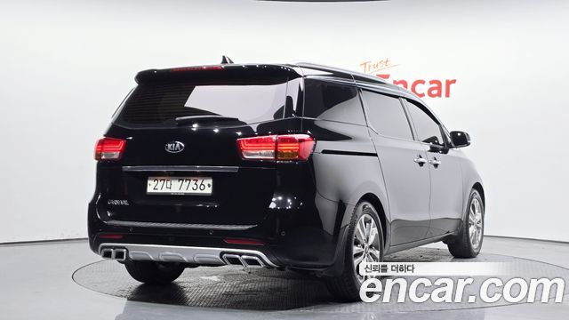 Kia Carnival из Кореи Encar
