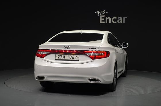 Hyundai Grandeur Premium — пробег 160 989 км — фото 4 из 5