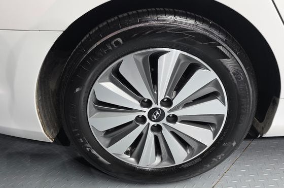 Hyundai Grandeur Premium — пробег 160 989 км — фото 5 из 5