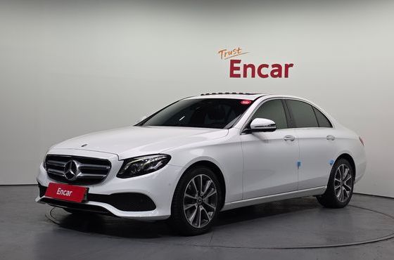 Mercedes-Benz E-Class E300 4MATIC Avnatgarde — пробег 151 496 км — фото 1 из 5