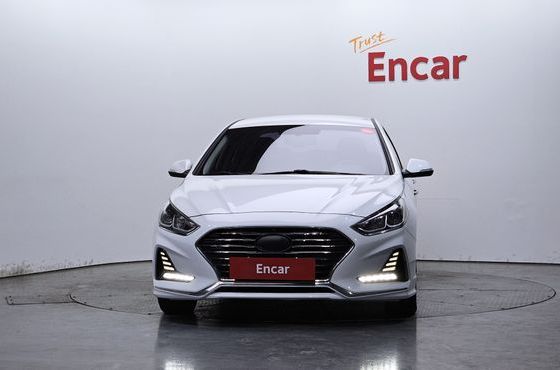 Hyundai Sonata 1.7 Diesel Smart — пробег 223 901 км — фото 3 из 5