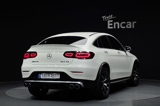 Mercedes-Benz GLC-Class AMG GLC43 4MATIC Coupe — пробег 72 936 км — фото 2 из 5