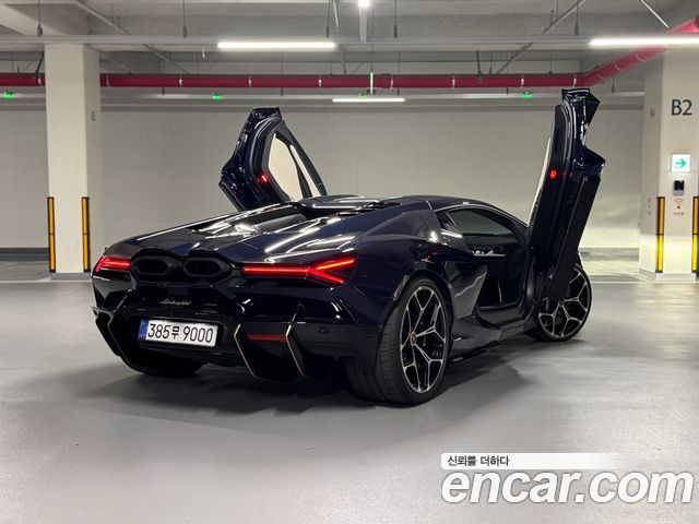 Lamborghini Revuelto из Кореи Encar