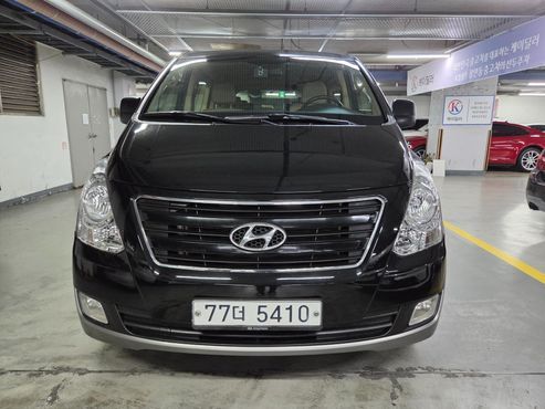 Hyundai Starex 11-Seater Wagon Modern Special — пробег 61 856 км — фото 2 из 5