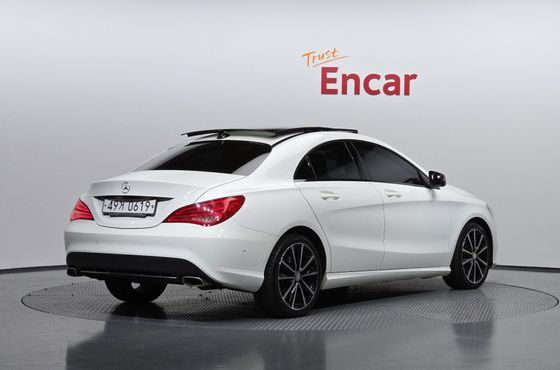 Mercedes-Benz CLA-Class CLA200 d 4MATIC — пробег 79 051 км — фото 2 из 5