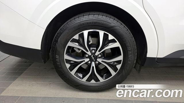 Kia Carnival Gasoline 9-Seater Prestige — пробег 22 560 км — фото 5 из 5