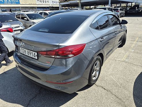 Hyundai AVANTE 1.6 GDI Smart — пробег 135 995 км — фото 2 из 5
