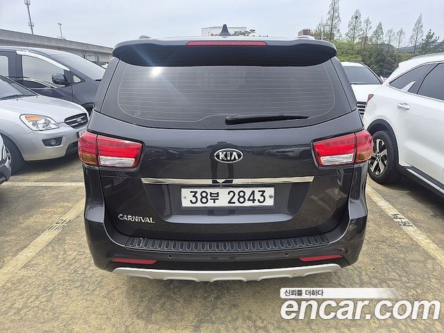 Kia Carnival из Кореи Encar