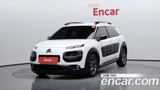Citroen-DS C4 CACTUS 1.6 BlueHDi Feel — пробег 70 979 км — фото 1 из 5