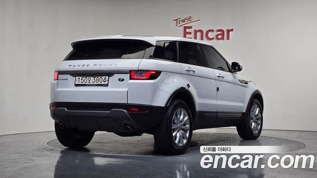 Land Rover Range Rover Evoque 2.0 TD4 SE — пробег 79 380 км — фото 2 из 5