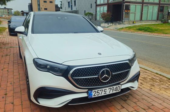 Mercedes-Benz E-Class E300 4MATIC AMG Line — пробег 25 040 км — фото 2 из 5