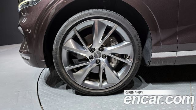 Genesis GV70 из Кореи Encar