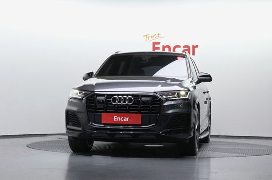 Audi Q7 55 TFSI Quattro Premium — пробег 105 724 км — фото 3 из 5