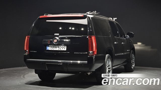 Cadillac Escalade 6.2 ESV 3rd — пробег 155 283 км — фото 2 из 5