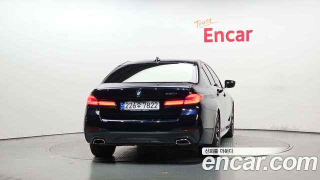 BMW 5-Series 530i M Sport Package — пробег 98 908 км — фото 2 из 5