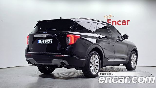 Ford Explorer 2.3 LimIted 4WD — пробег 6 409 км — фото 2 из 5